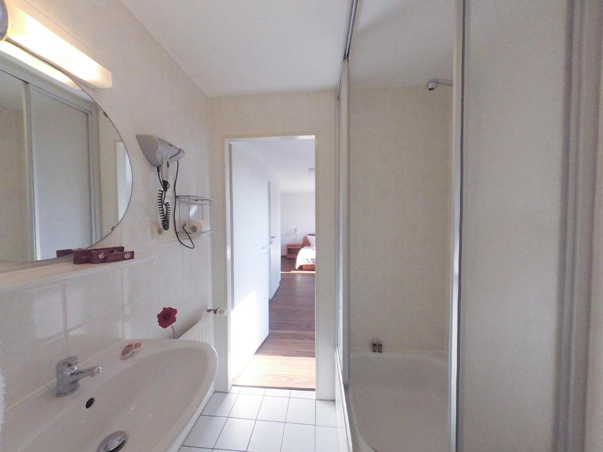 Hotel Kaiser Mönchengladbach Extérieur photo